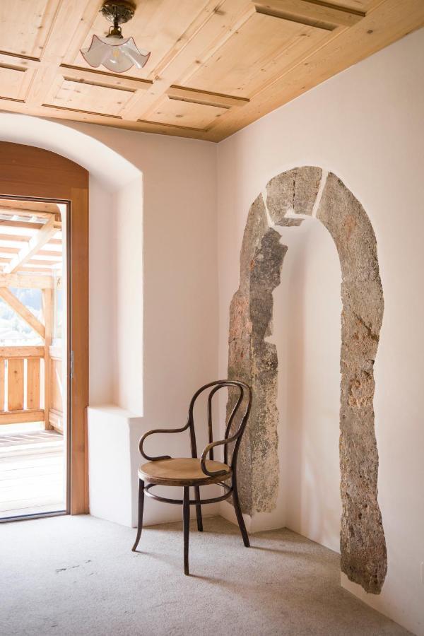 Hotel Chasa Chalavaina Müstair المظهر الخارجي الصورة