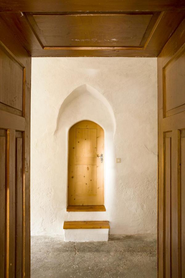 Hotel Chasa Chalavaina Müstair المظهر الخارجي الصورة